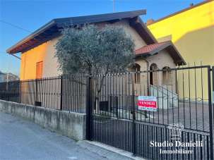 Sale Four rooms, Carate Brianza