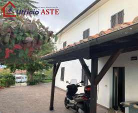 Verkauf vendita, Sorano