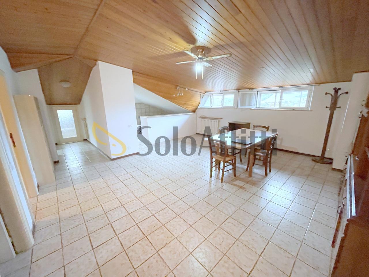 Affitto Trivani, Osimo foto