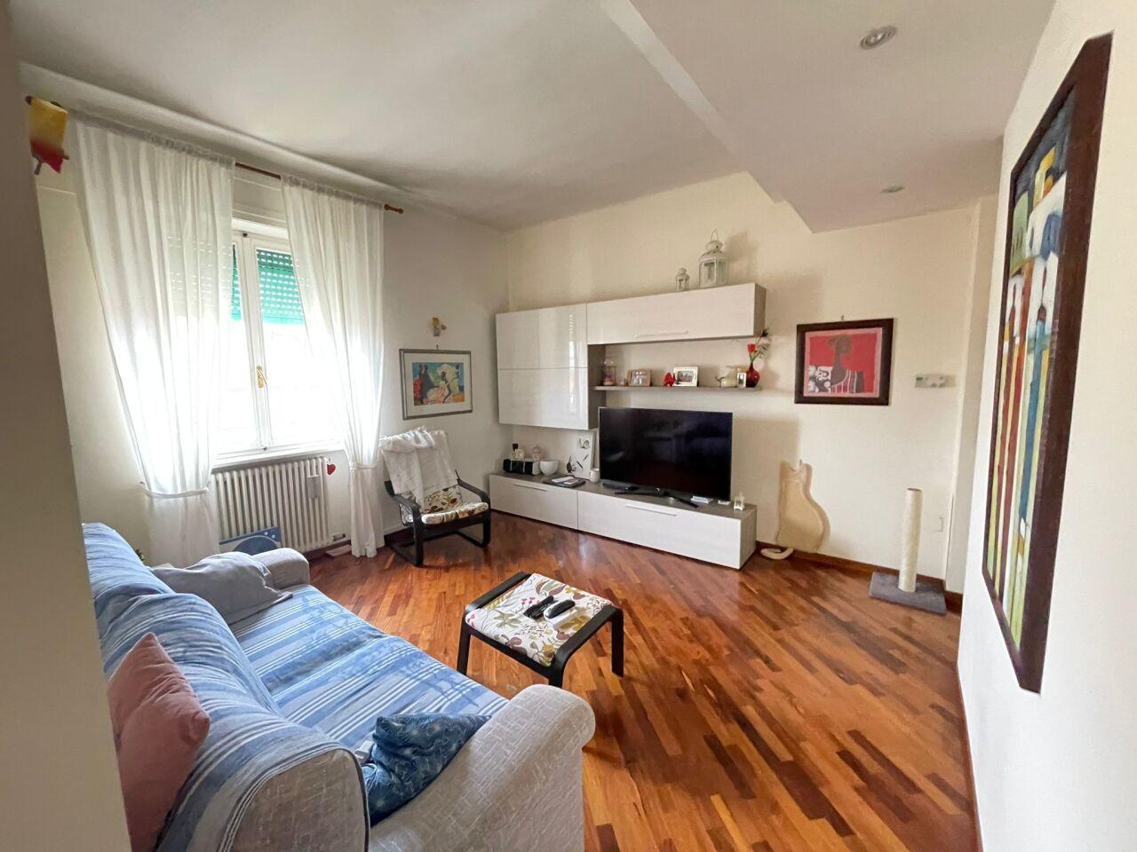 Venta Casas, Jesi foto