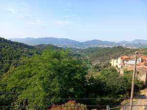 Venta Cuatro habitaciones, Sarzana