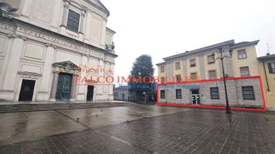 Affitto Negozio, Desio