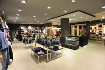 Vendita Esavani, Lucca