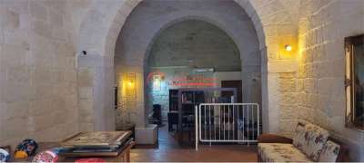 Affitto affitto, Trani