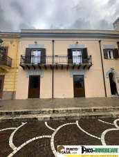 Affitto Negozio, Capaci