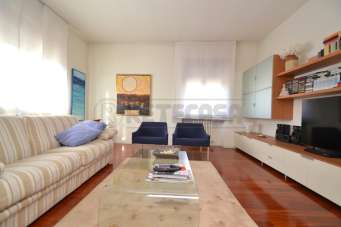 Venta Esavani, Valdagno