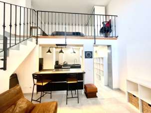 Sale Roomed, Carrara