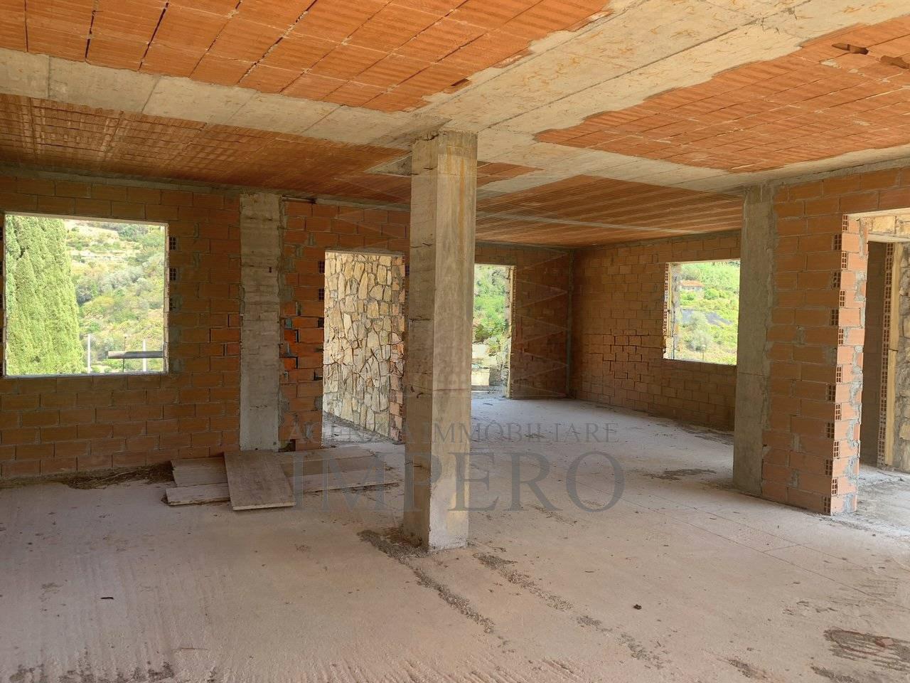 casa indipendente in vendita a Bordighera