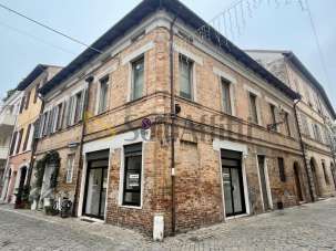 Renta 2 vetrine, Senigallia