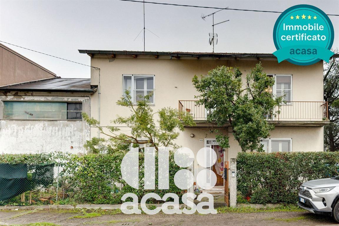 casa indipendente in vendita a Cesena in zona Calabrina