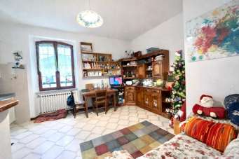 Venta Cuatro habitaciones, Santo Stefano di Magra Venta Cuatro habitaciones, Santo Stefano di Magra