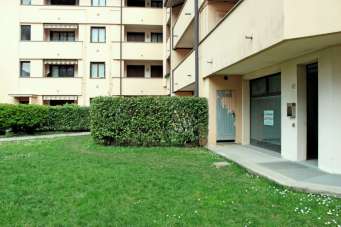 Affitto Negozio, Valmadrera