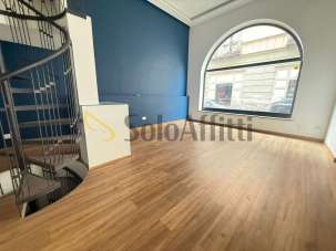 Renta 2 vetrine, Caserta Renta 2 vetrine, Caserta