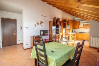 Renta Dos habitaciones, Lecco Renta Dos habitaciones, Lecco