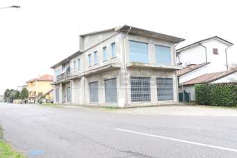 Venta Cuatro habitaciones, Bondeno