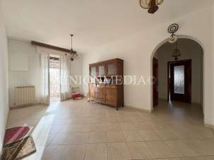 Venta Cuatro habitaciones, Sarzana