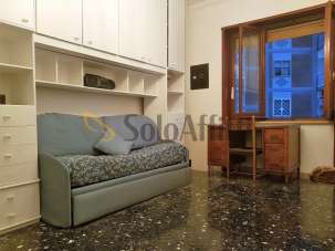 Renta Cuatro habitaciones, Napoli