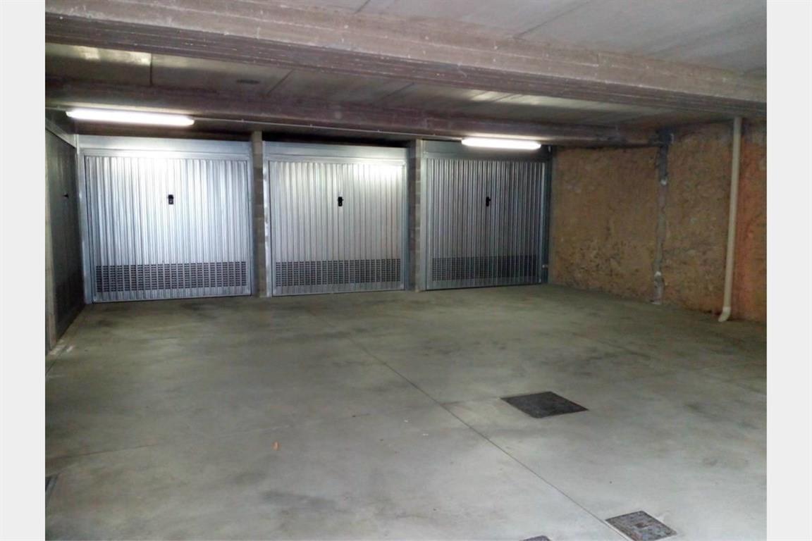 Vendita Box, Monza foto