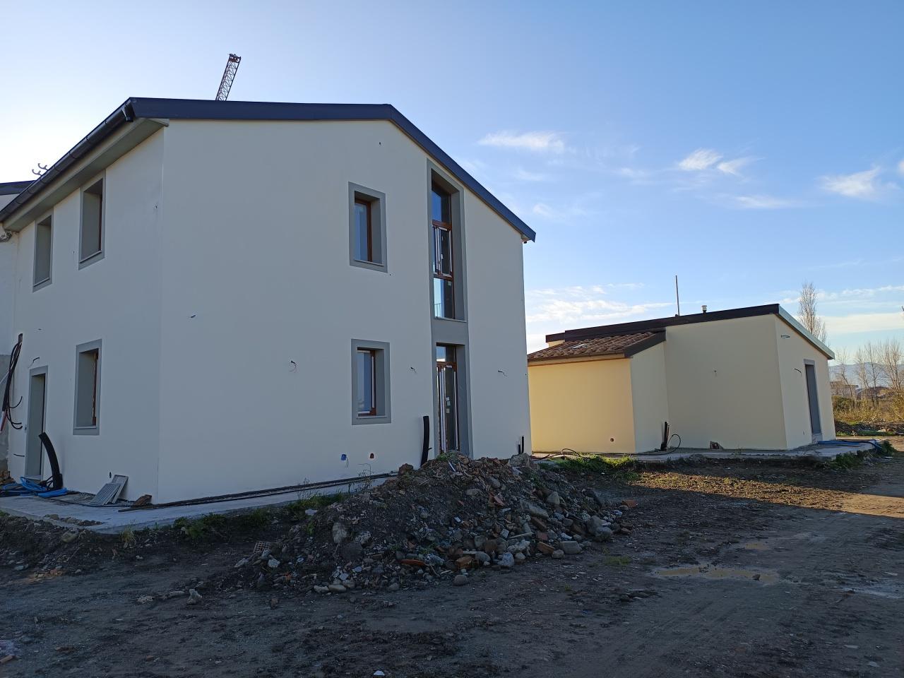 Vendita Quadrivani, Prato foto