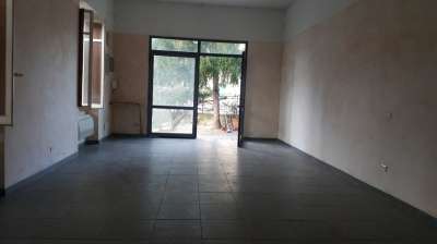 Rent Capannone , Massa