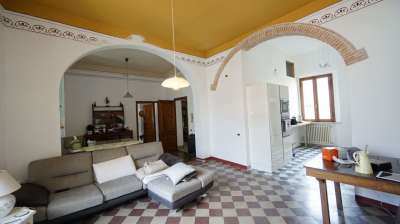 Vendita Esavani, Pisa