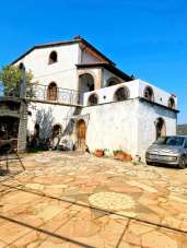 Sale Esavani, Arcola