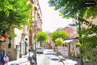 Sale Trivani, Portici