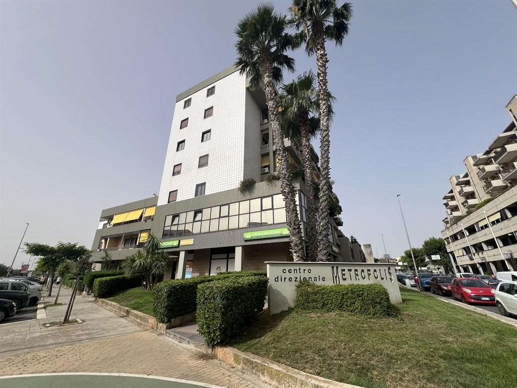 negozio in vendita a Modugno