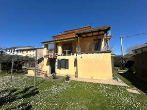 Vendita Ville, Lucca