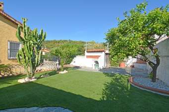 Sale Esavani, San Bartolomeo al Mare Sale Esavani, San Bartolomeo al Mare