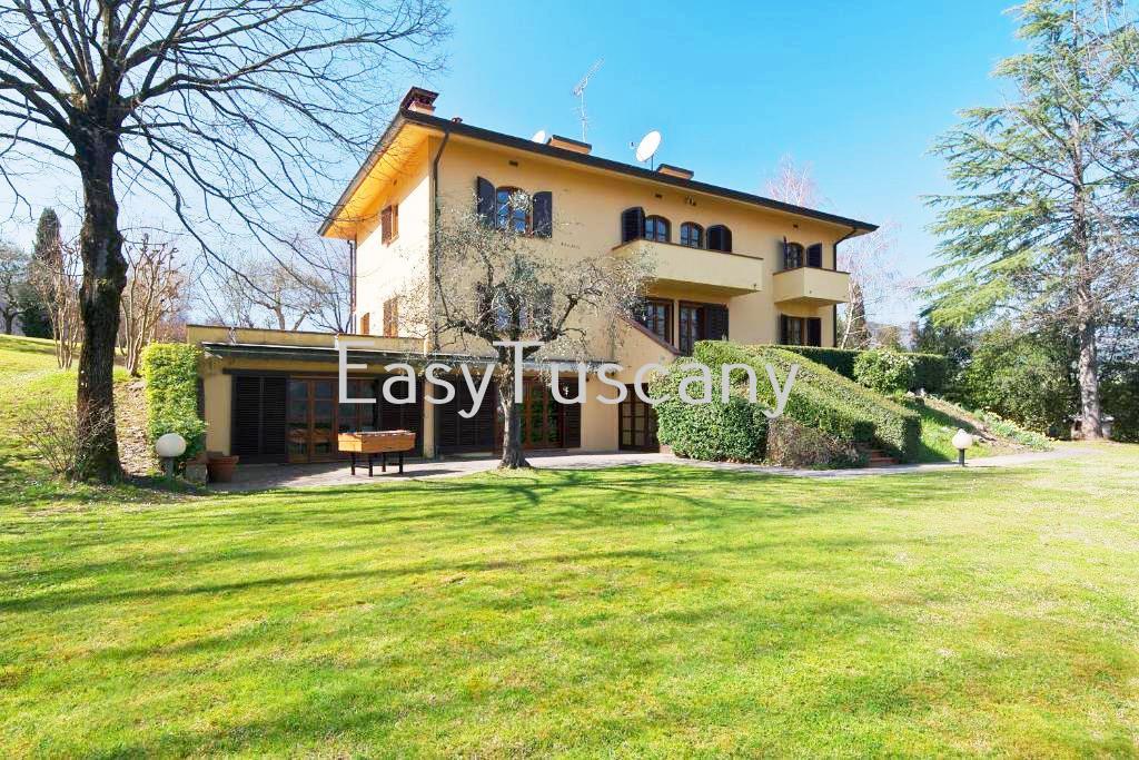 Vendita Multivani, Lucca foto