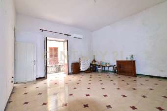 Vendita Esavani, Carini Vendita Esavani, Carini