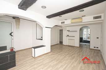 Affitto Bivani, Genova