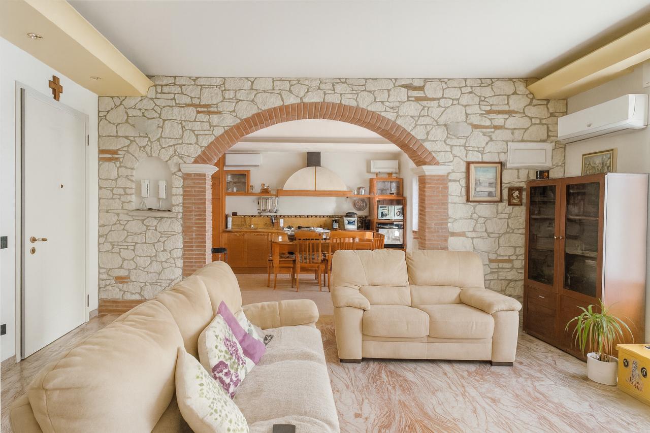 Vendita Esavani, Chiampo foto