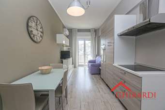 Renta Cuatro habitaciones, Genova