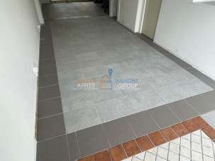 Renta Dos habitaciones, Massa