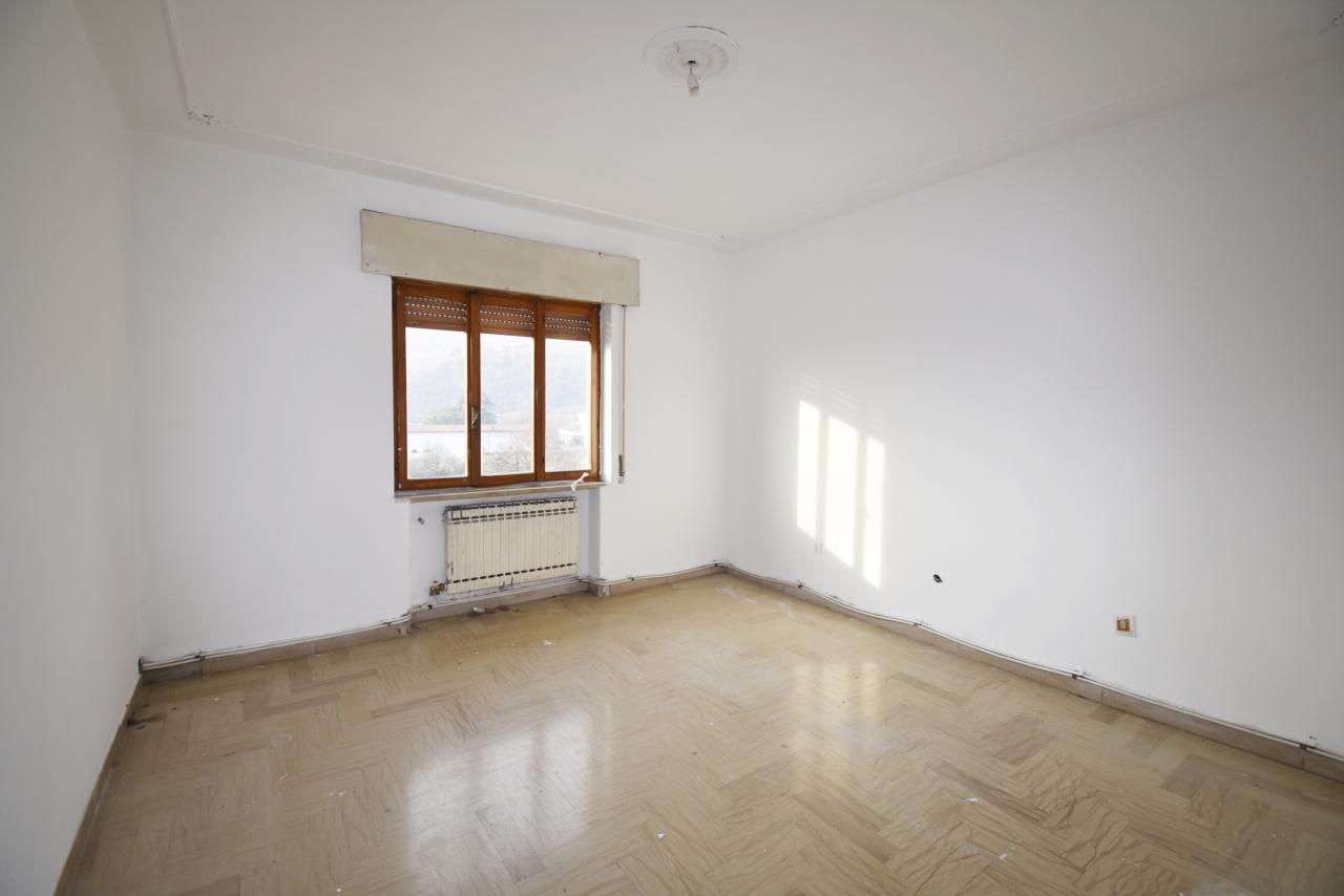 Vendita Pentavani, Chiampo foto