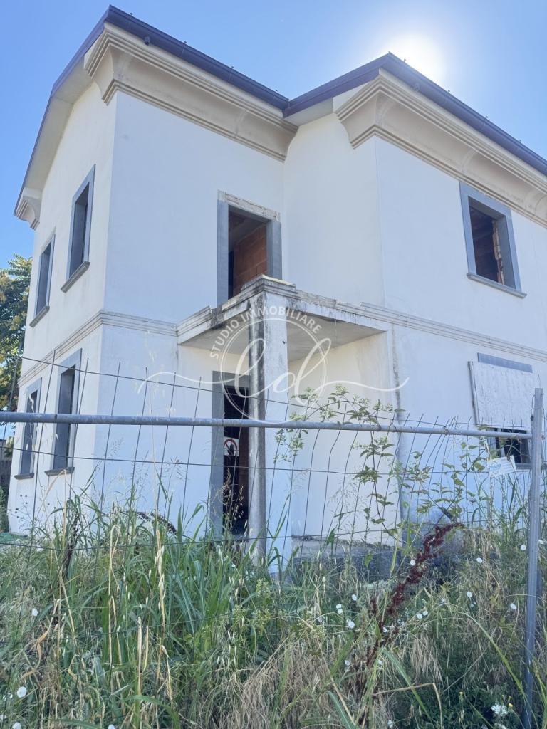 Vendita Pentavani, Seravezza foto