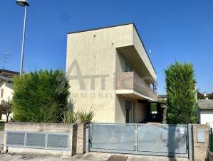 Sale Four rooms, Rovigo Sale Four rooms, Rovigo