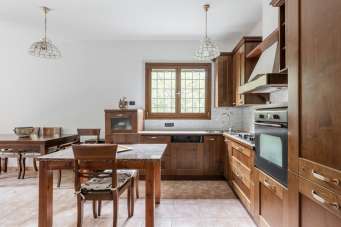 Sale Four rooms, Sala Bolognese Sale Four rooms, Sala Bolognese