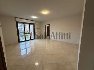 Rent Four rooms, Linarolo Rent Four rooms, Linarolo