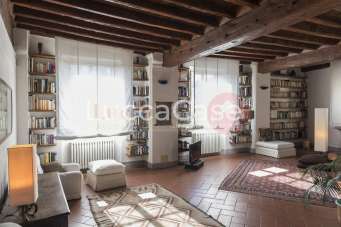 Vendita Appartamento, Lucca Vendita Appartamento, Lucca