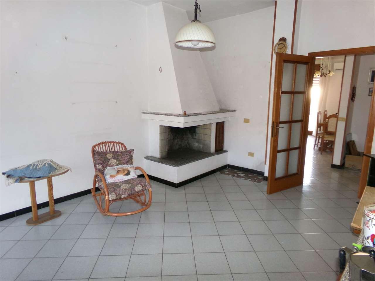 Vendita vendita, Assemini foto