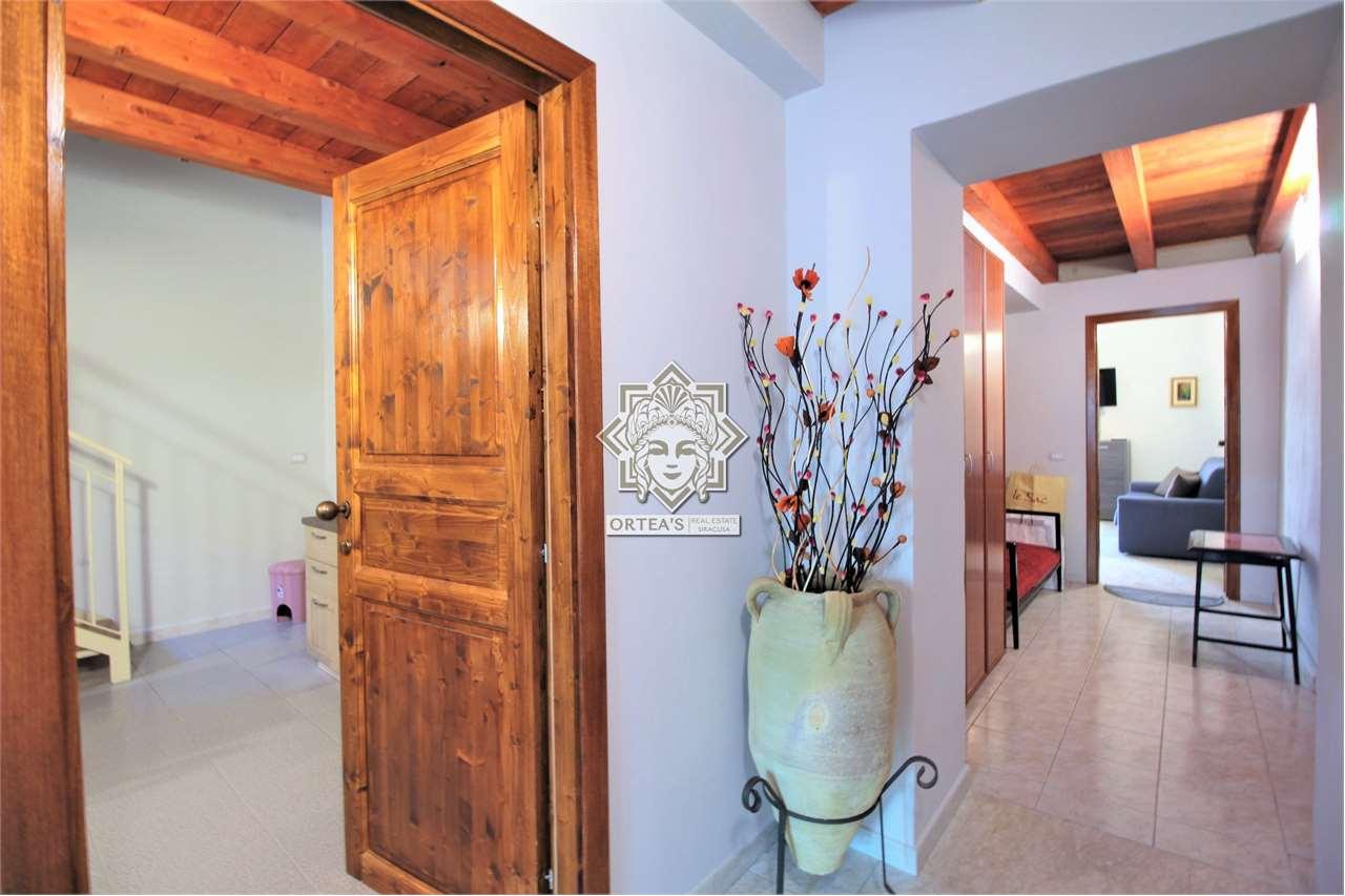 Affitto affitto, Siracusa foto