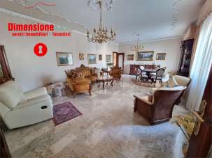 Vendita vendita, Nola