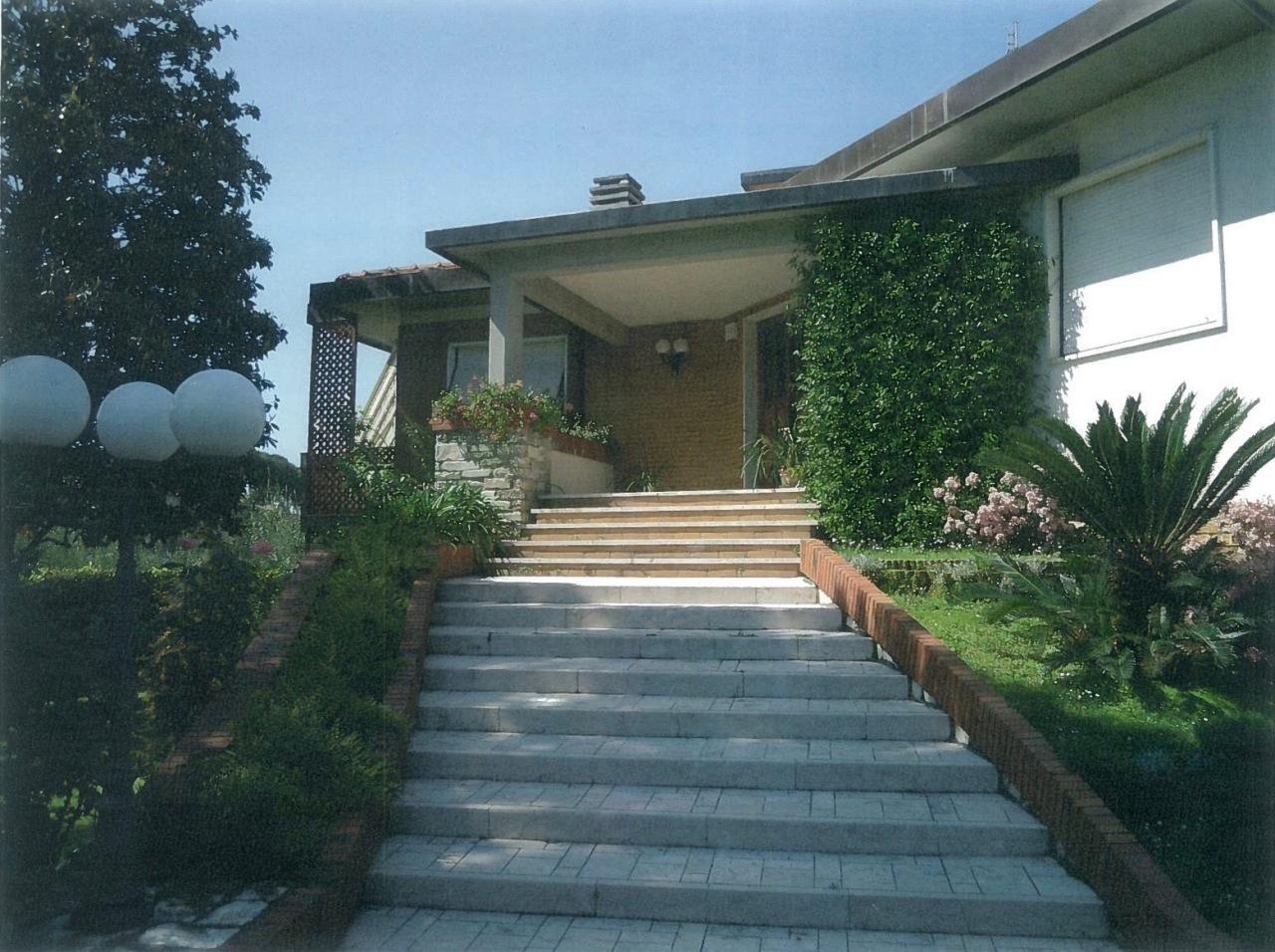 Vendita Case, Carrara foto