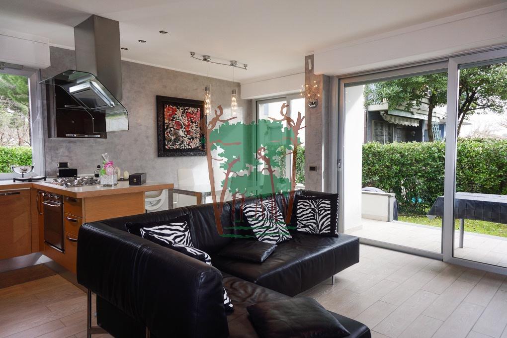 Vendita Pentavani, Camaiore foto