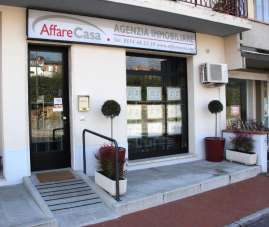 Sale Multivani, Montale