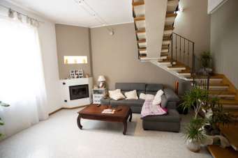 Vendita Pentavani, Capraia e Limite Vendita Pentavani, Capraia e Limite