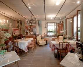 Rent Four rooms, Reggio nell'Emilia Rent Four rooms, Reggio nell'Emilia